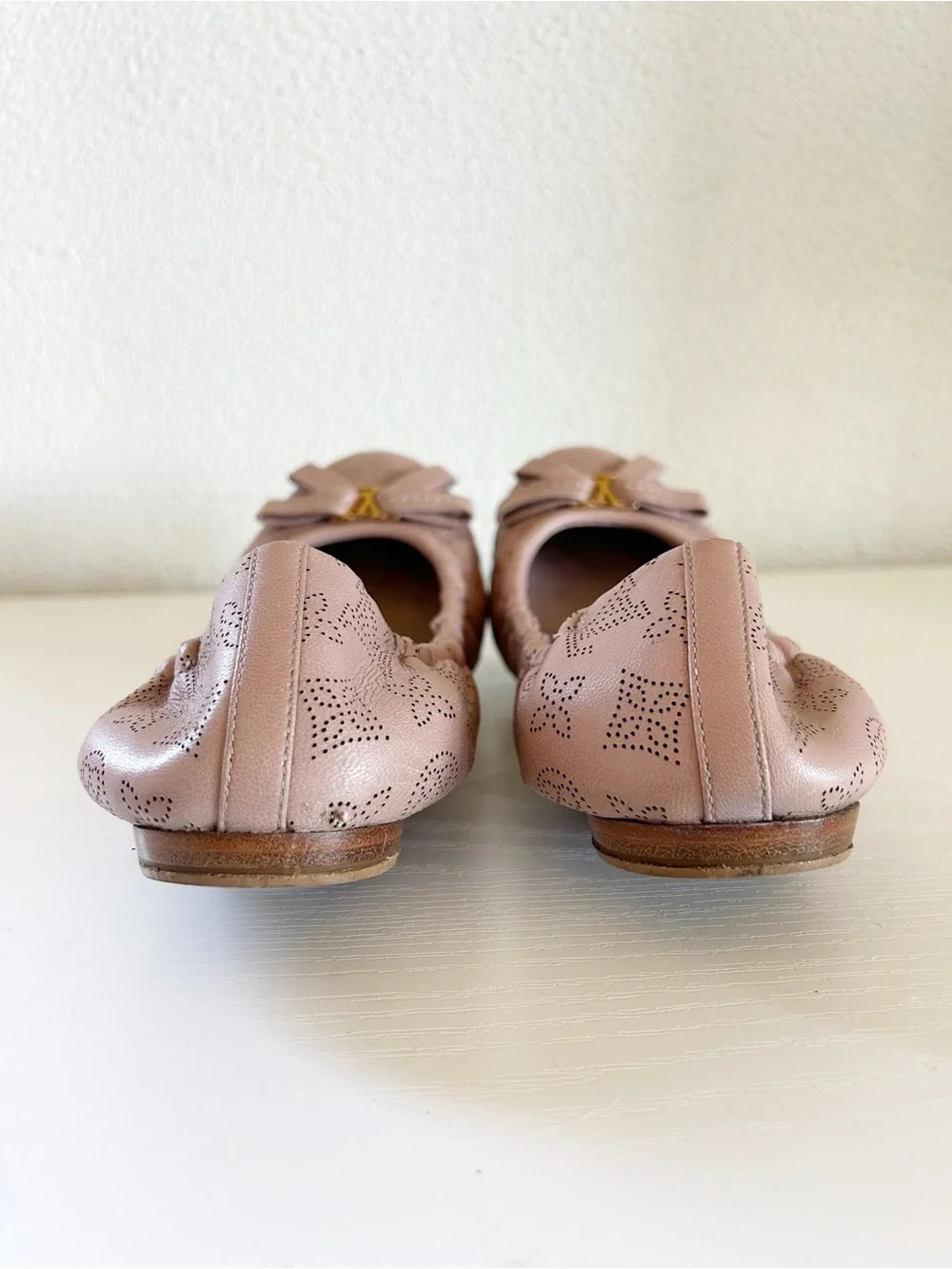 Louis Vuitton Pink Monogram Ballet Flats Size EU 37 Bow Logo